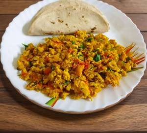3 chapati with egg bhurji