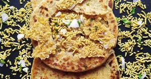 Sev Paratha [2 Piece]