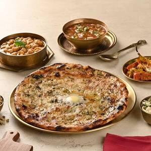 Achaari Aloo Kulcha - 1pcs