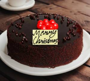 Berry Christmas Chocolate Choco Chips Cake
