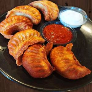 Chicken momo fry [6 pieces]