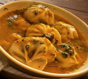 Paneer Jhol Momos
