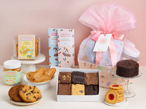 Customised Gift Hamper Basket