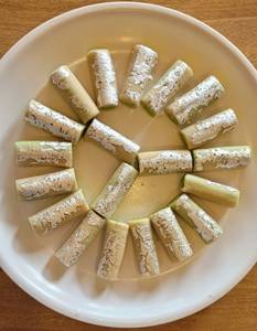 Kaju Pista Roll