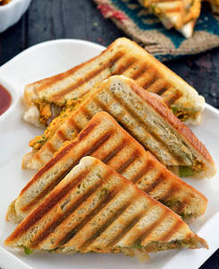 Paneer Bhurji Sandwich