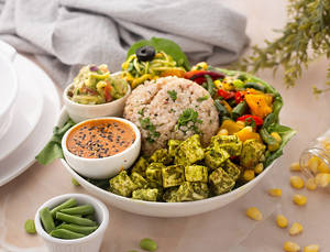 The La Celebrita Bowl - Tofu (Vegan)