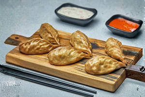 Whole Wheat Paneer Momos (6 Pcs)