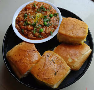 Stuffed Pav Bhaji