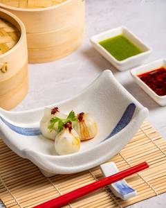 Classic Vegetable Momos