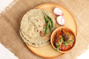 3 Bhakri With Shak