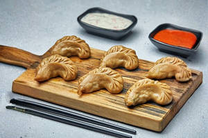 Whole Wheat Chicken Momos (6 Pcs)