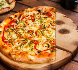 Onion and capsicum pizza