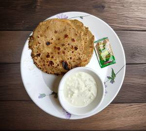2 Gobi Paratha With Curd