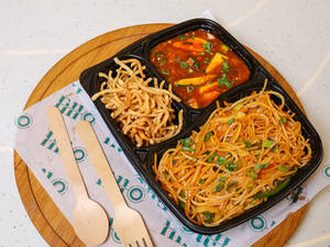 Veg Chilli Basil With Noodles