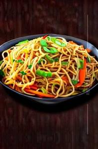 Veg chilli garlic noodles