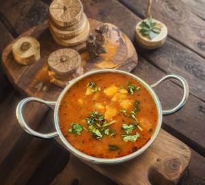 10 Poori with Aloo Sabji