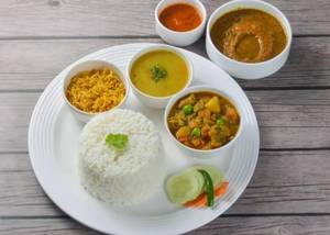 Ruhi Fish Thali