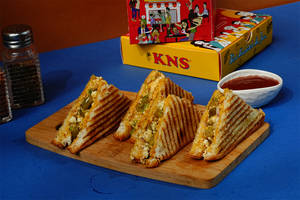 Cheese Paneer Jalepeno Grill Sandwich