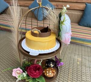 Eggless Butterscotch Cake ( 500 G )