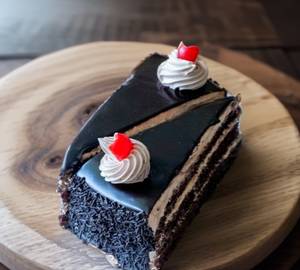 Black Forest Cold Cake Pastry 1 Pc