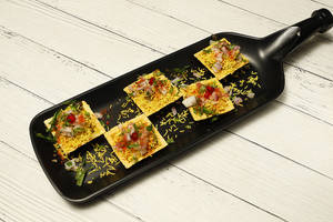 Crispy Sev Puri
