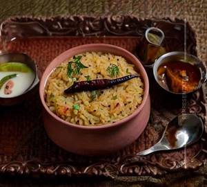 Teekha achari khichdi