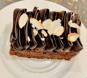 Brownie Pastry Slice