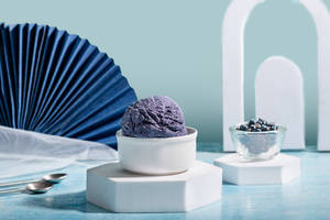 Black Currant [Single Scoop]