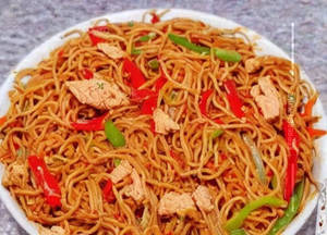 Schezwan Chicken Noodles