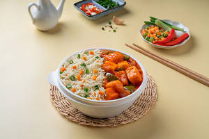 Veg Fried Rice with Chilli Paneer