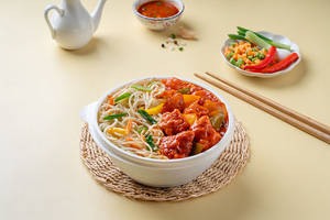 Veg Noodles with Classic Chilli Chicken