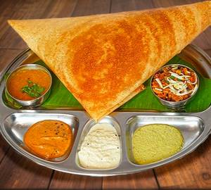 Paneer butter dosa