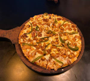 Schezwan Paneer Pizza