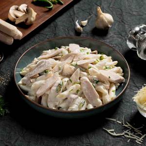 Chicken With Garlic Mushroom Pasta