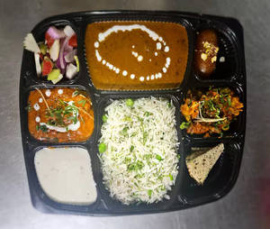 Moti Mahal’s Regular Veg Thali