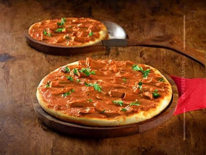 Butter Chicken Pizza