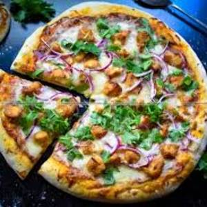 CHICKEN TIKKA PIZZA