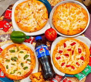 Veg Single Combo Corn, Tomato and Onion Capsicum 7 inches Pizza and 1 Pocket Parcel