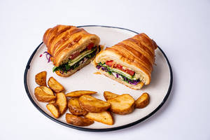 Tomato Basil & Cheese Croissant