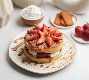 Lotus Biscoff & Strawberries Pancake