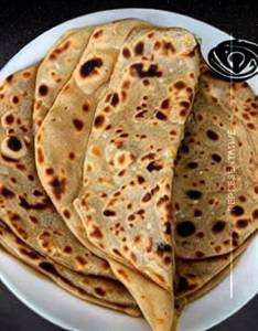 Tawa Plain Paratha with pickli