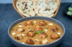 Butter Nan With Malai Kofta
