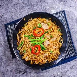Chicken Schezwan Noodles