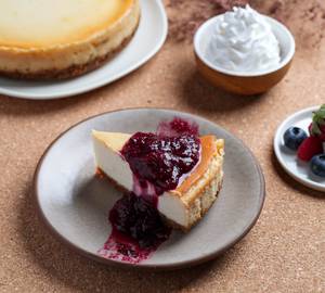 Red Wine & Berry Coulis Cheesecake - Small