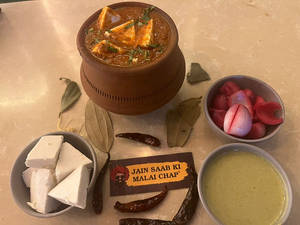 Handi Paneer [clay pot][serves 2-3]