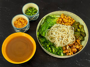 Veg Smoked Miso Ramen