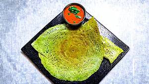 Palak Paneer Dosa