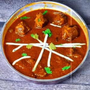 Sweet kaju curry