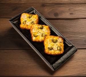 Supreme Treat Garlic Bread