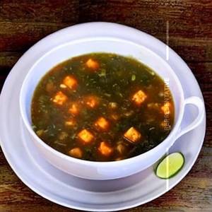 Hot & Paneer Soup